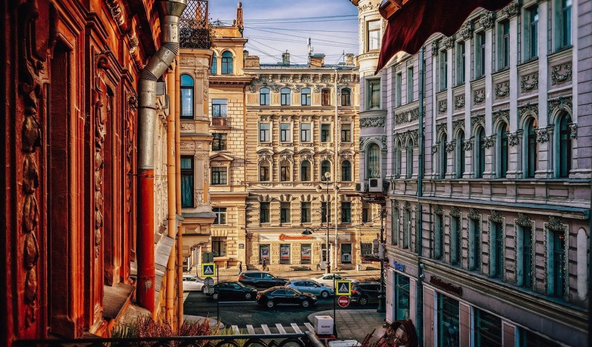 Where to stay in St Petersburg? Best districts & hotels in St Petersburg